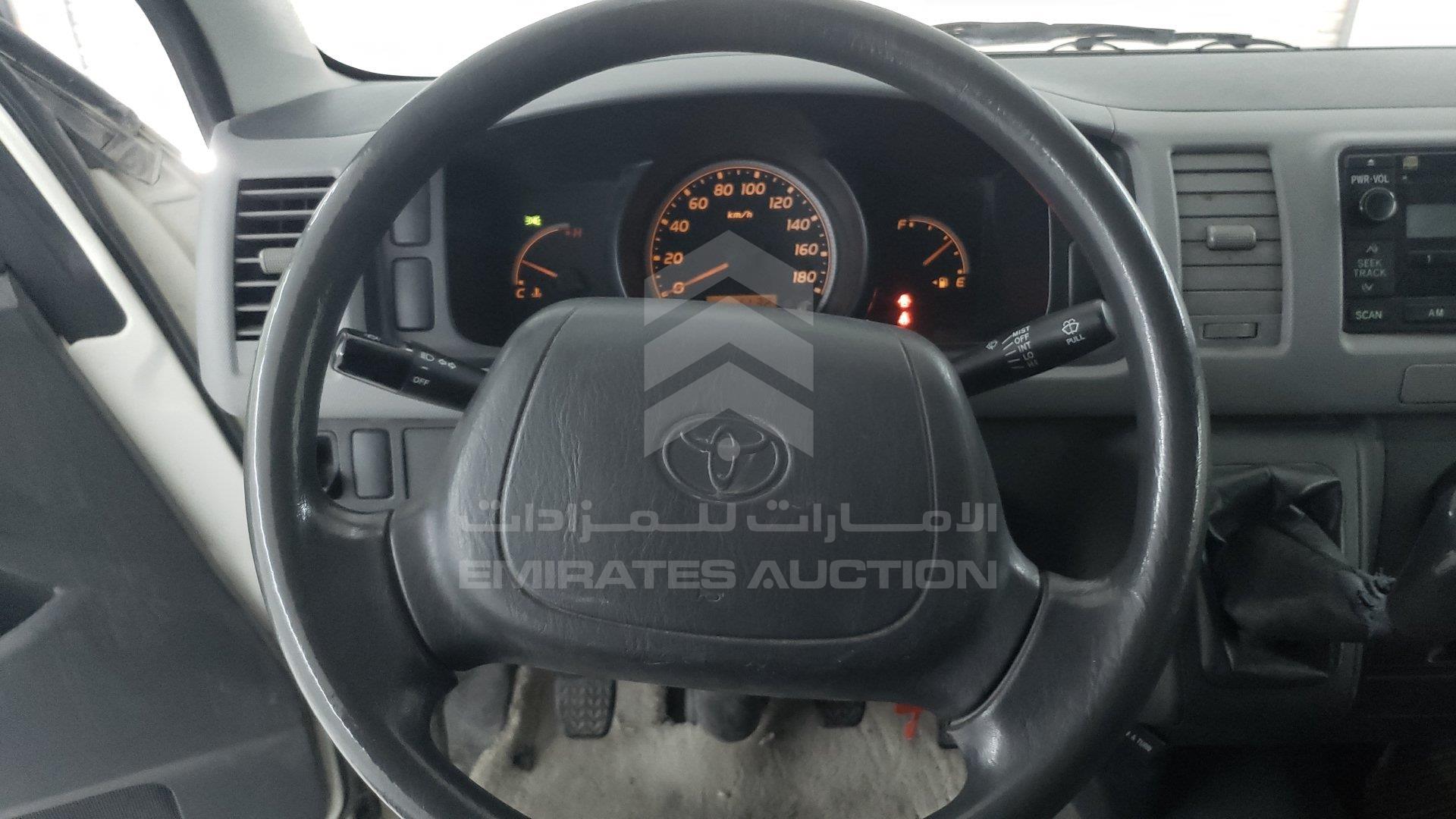JTFHX02P2D0079967 - 2013 Toyota Hiace - #352830