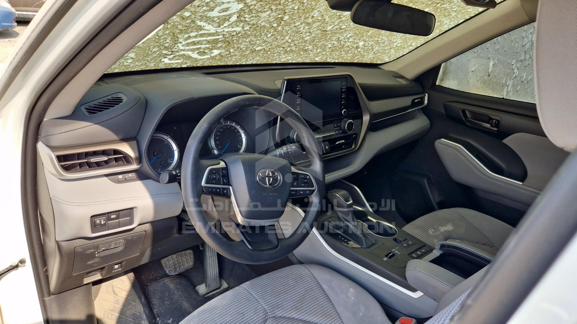 2022 TOYOTA HIGHLANDER VIN: 5TDLB3CH7NS088561