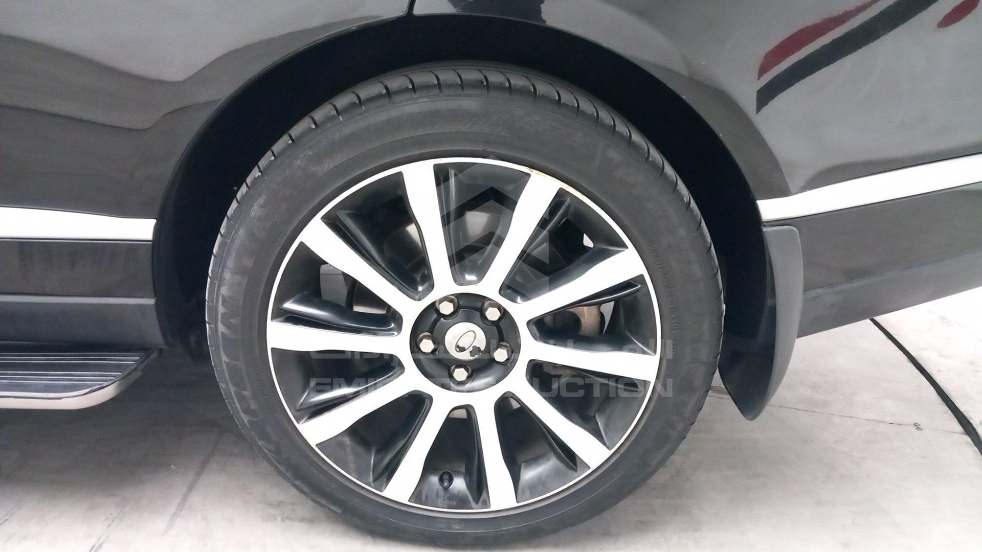 2015 RANGE ROVER VOGUE VIN: SALGA2EF5FA226826
