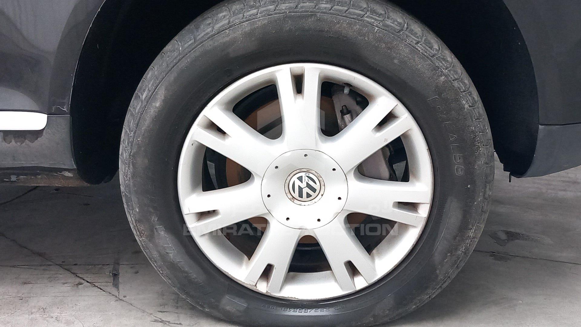 2008 VOLKSWAGEN TOUAREG VIN: WVGAL27L98D058292
