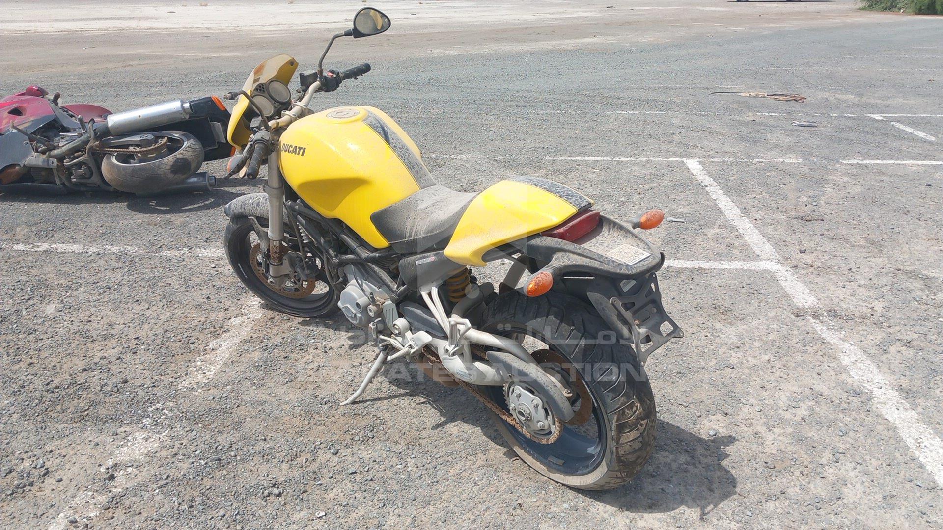 2005 DUCATI MONSTER VIN: ZDMM414AA5B075176