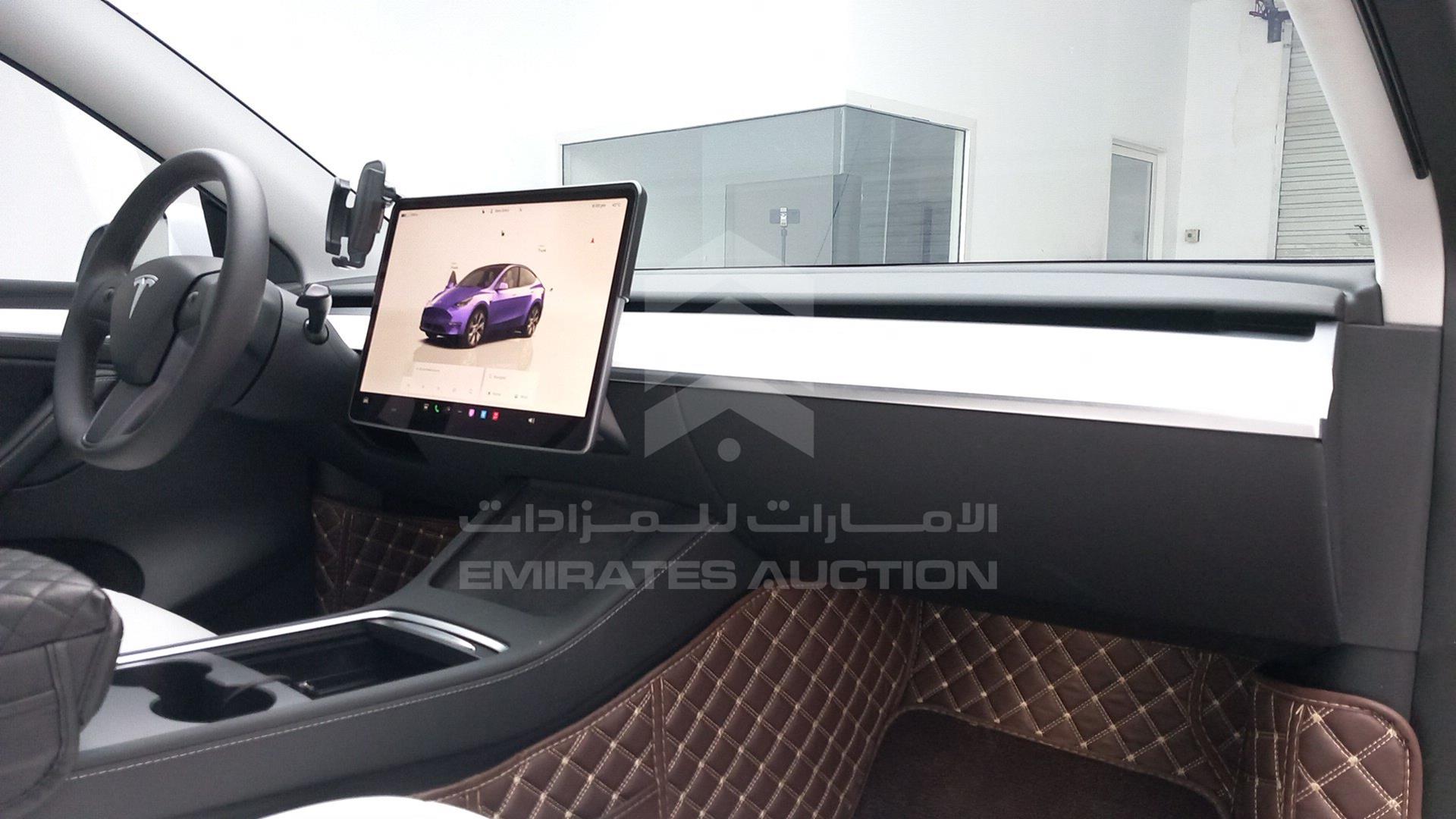 2023 TESLA MODEL Y VIN: LRWYGCFS1NC571914