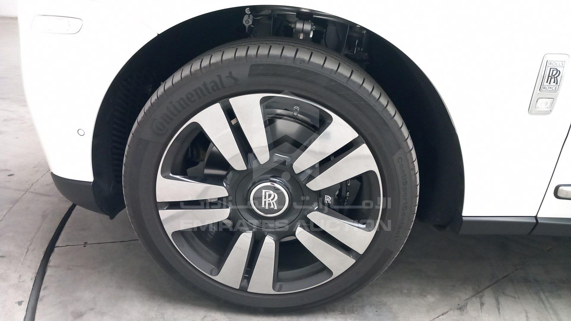 2020 ROLLS-ROYCE CULLINAN VIN: SLATV4A06LU111161