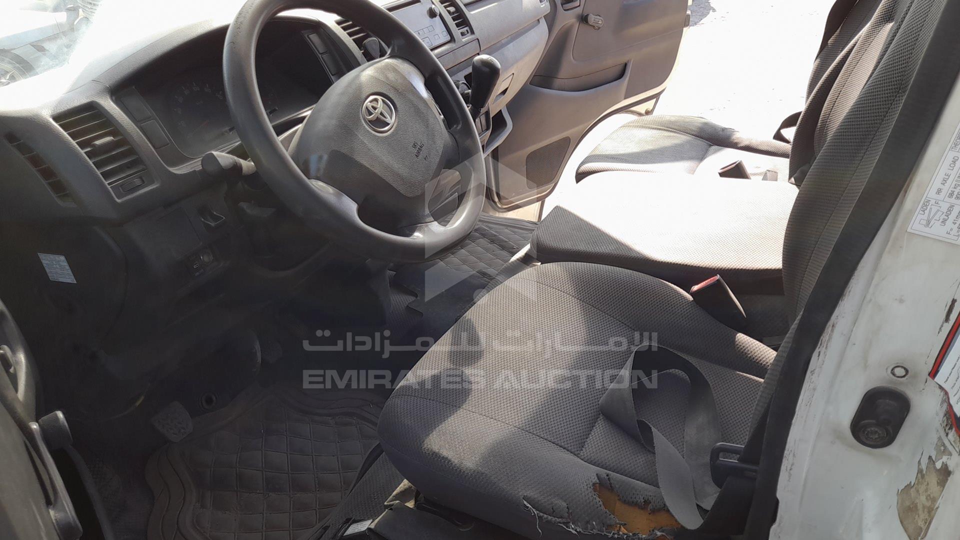 2016 TOYOTA HIACE VIN: JTFHX02P2G5003740