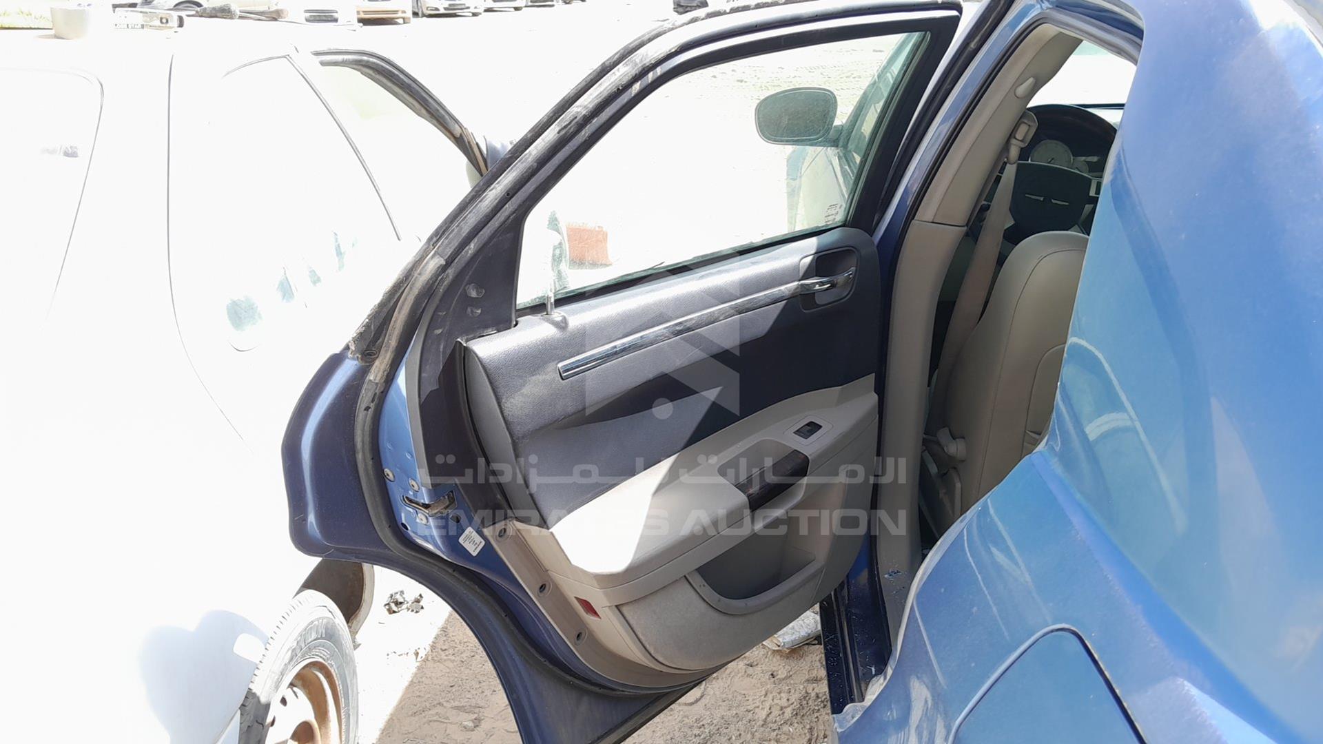 2007 CHRYSLER 300 C VIN: 2C3HA63H47H728595