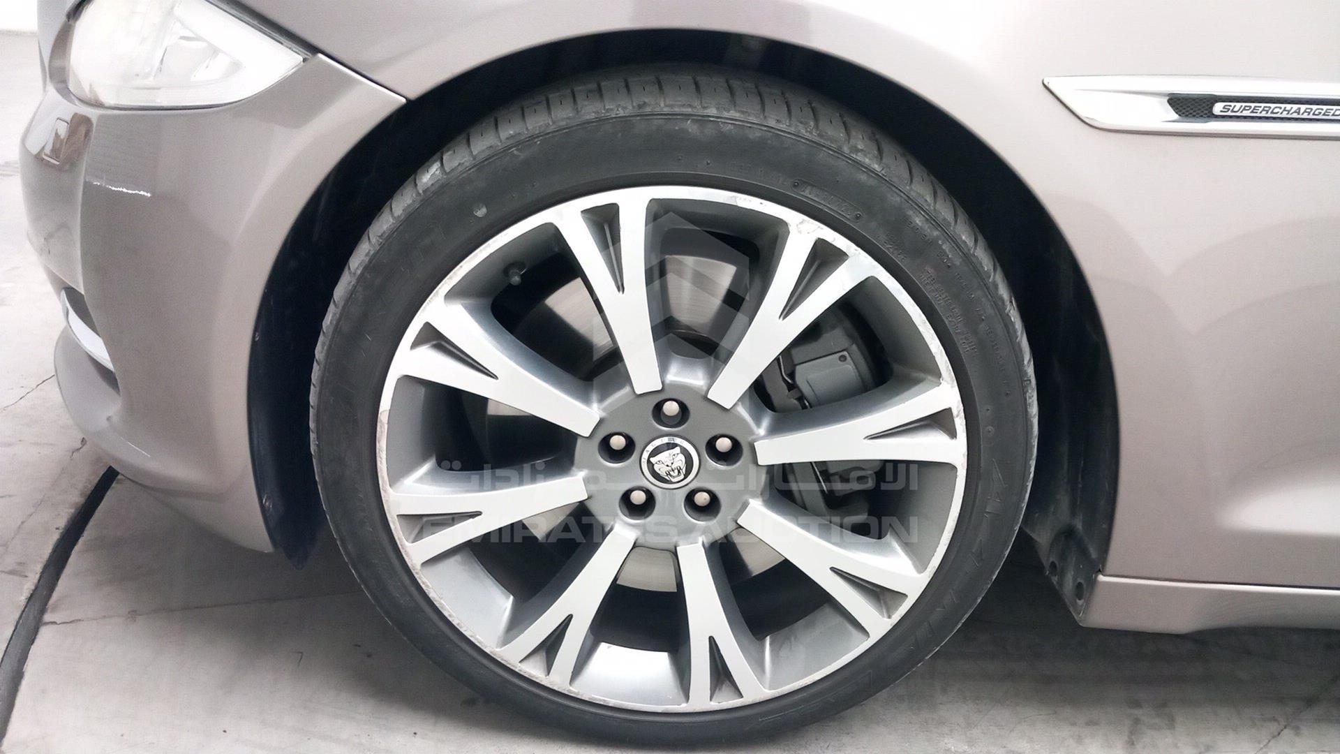 2010 JAGUAR X J VIN: SAJKA26J1AMV01346