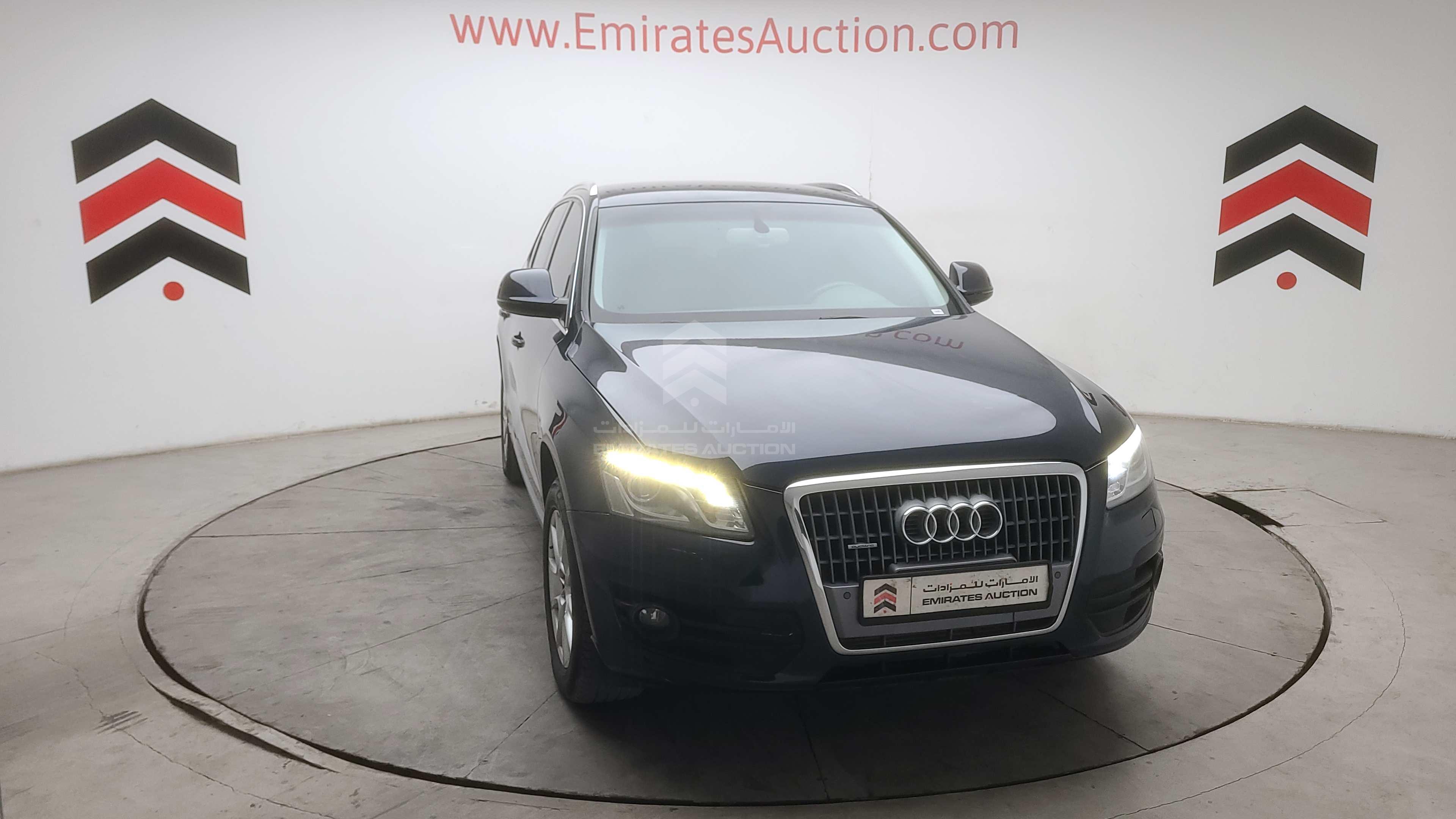 WAUCFC8R2HA042938 - 2011 Audi Q5 - #494286