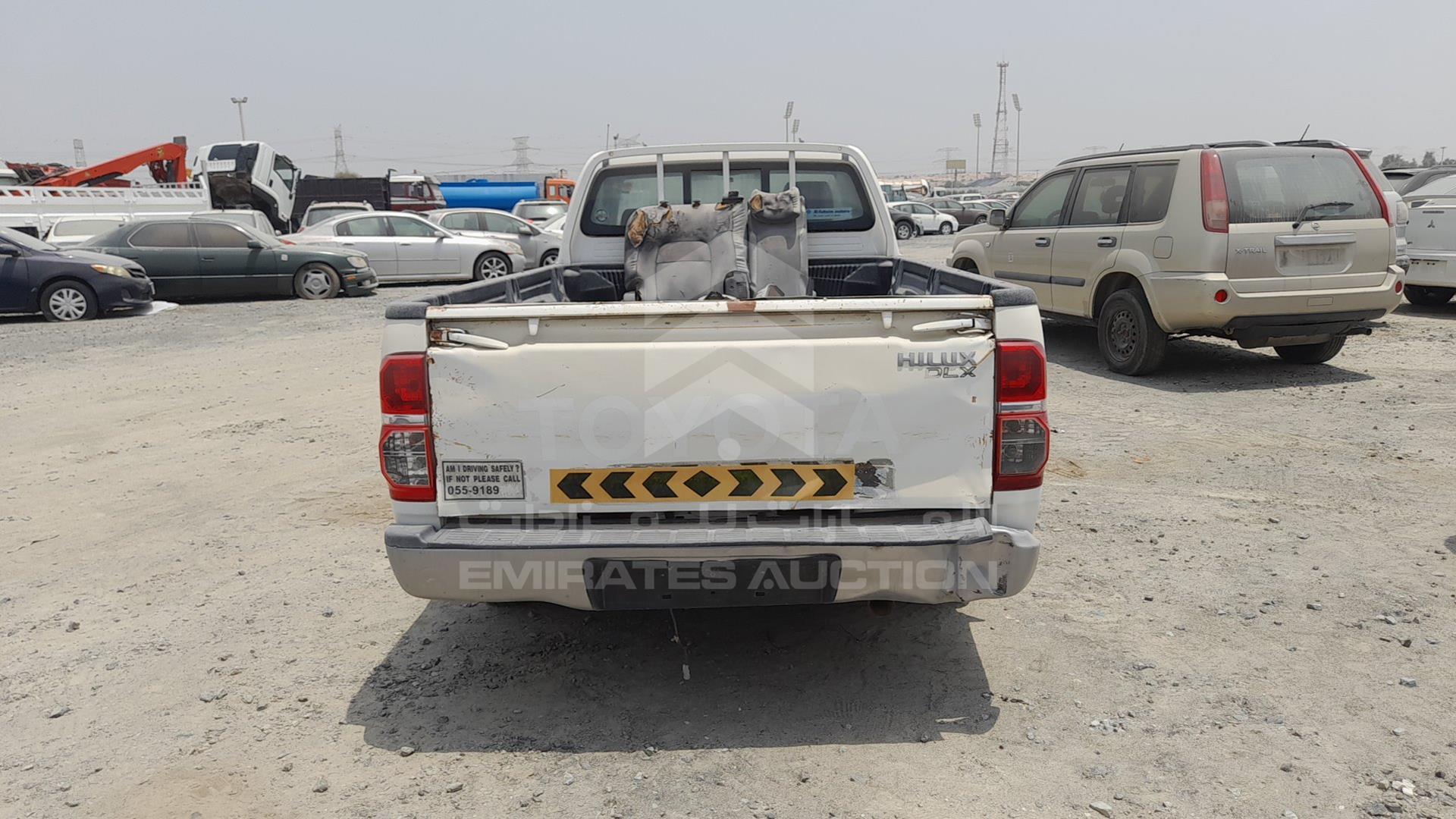 2014 TOYOTA HILUX VIN: MR0CW12G4E0033457