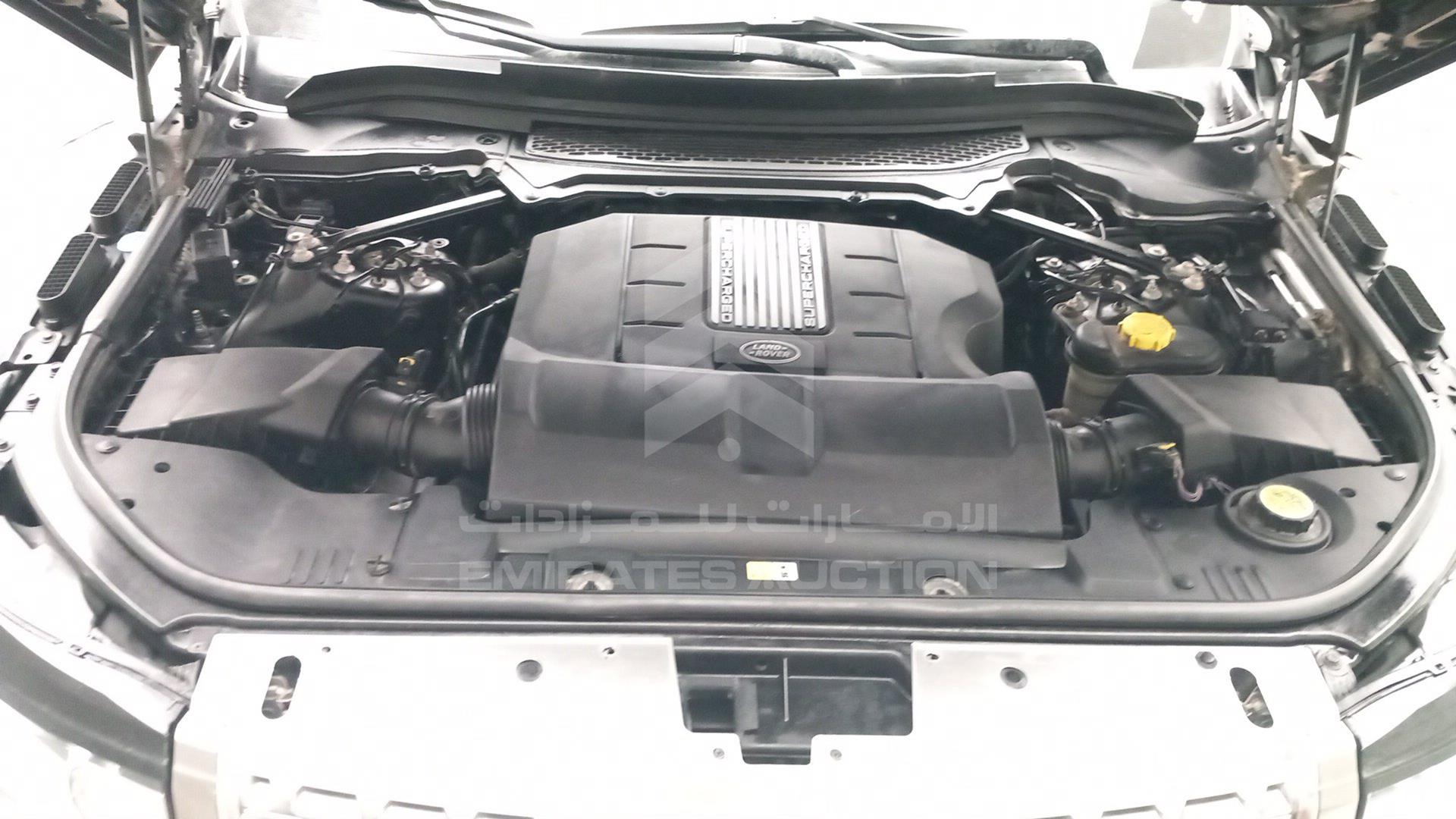 2015 RANGE ROVER VOGUE VIN: SALGA2EF5FA226826
