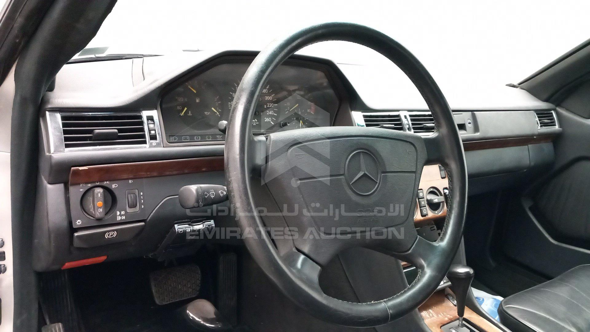 1991 MERCEDES 300 VIN: WDB1240511B458559
