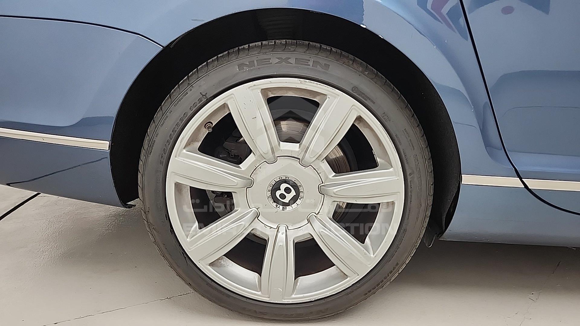 2012 BENTLEY FLYING SPUR VIN: SCBBE53W1CC072662