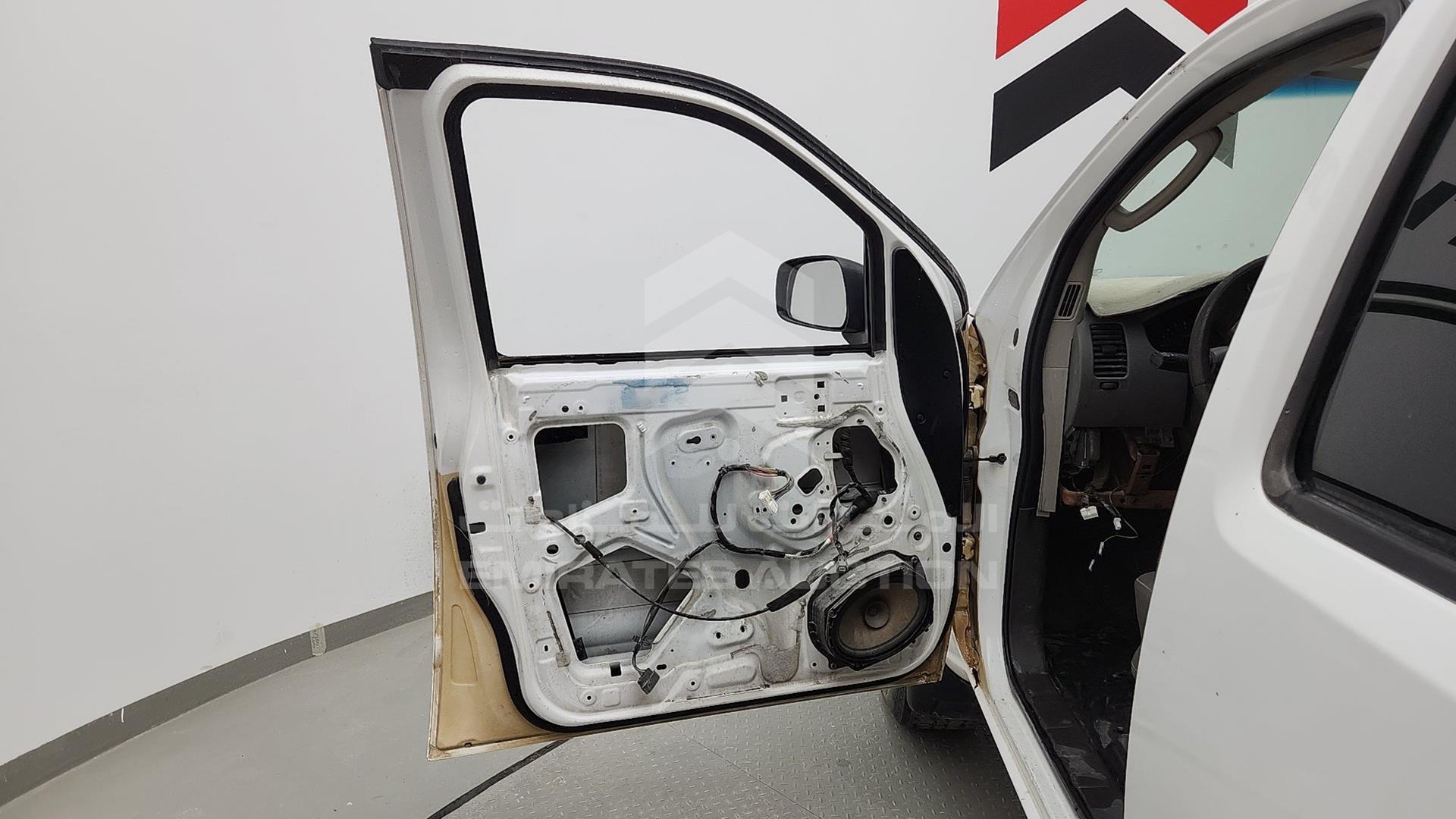 2009 NISSAN XTERRA VIN: 5N1AN08W69C504736