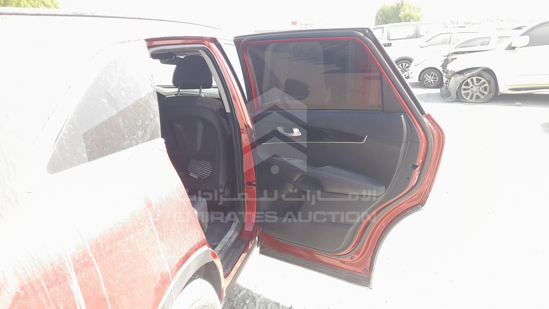 2019 KIA SORENTO VIN: 5XYPGDA54KG587151