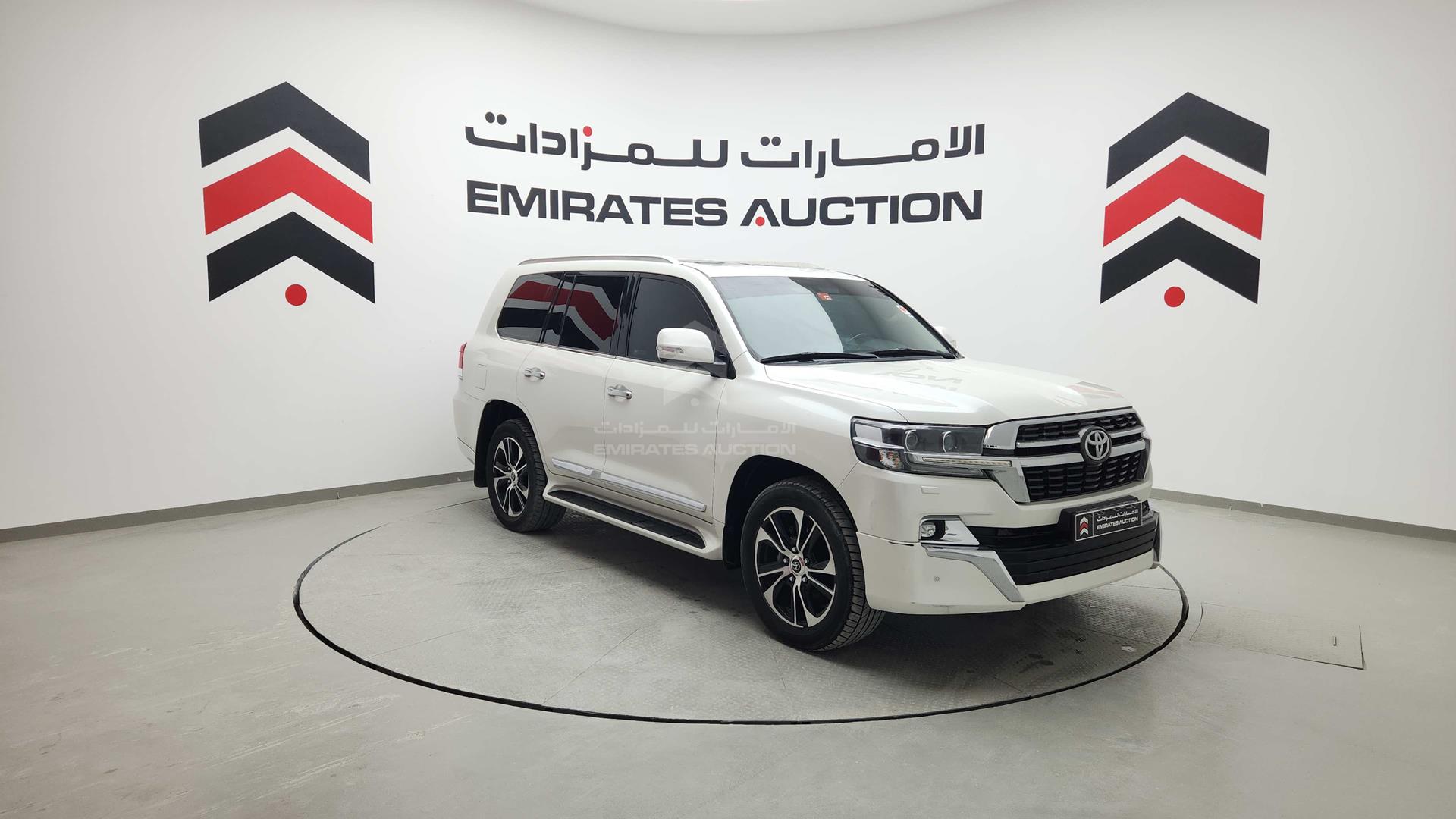 2021 TOYOTA LAND CRUISER VIN: JTMHX01J7M4225066
