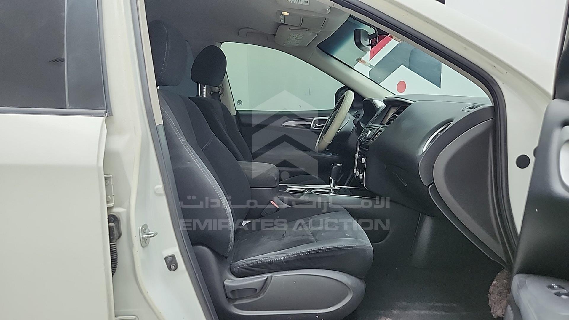 2015 NISSAN PATHFINDER VIN: 5N1AR2MN2FC708216