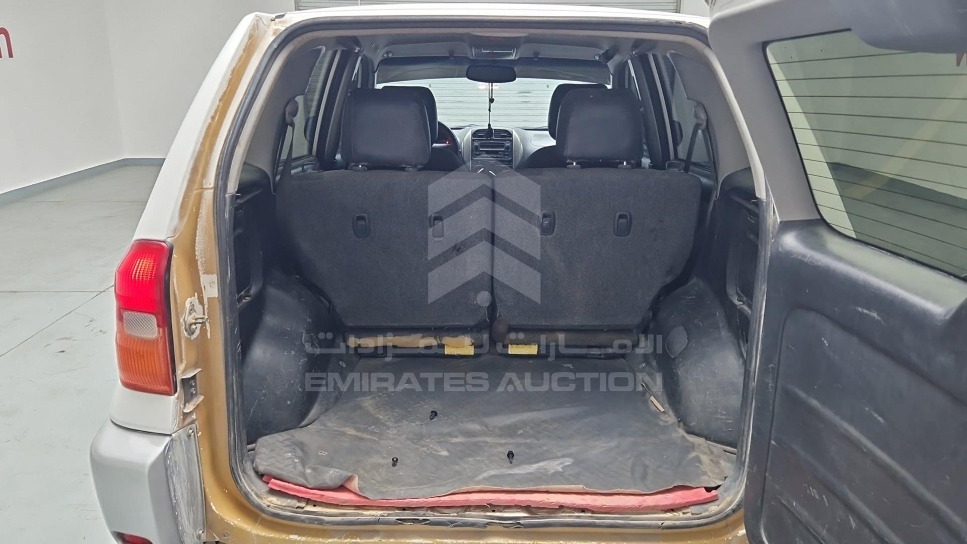 2005 TOYOTA RAV-4 VIN: JTEHH20V250299867