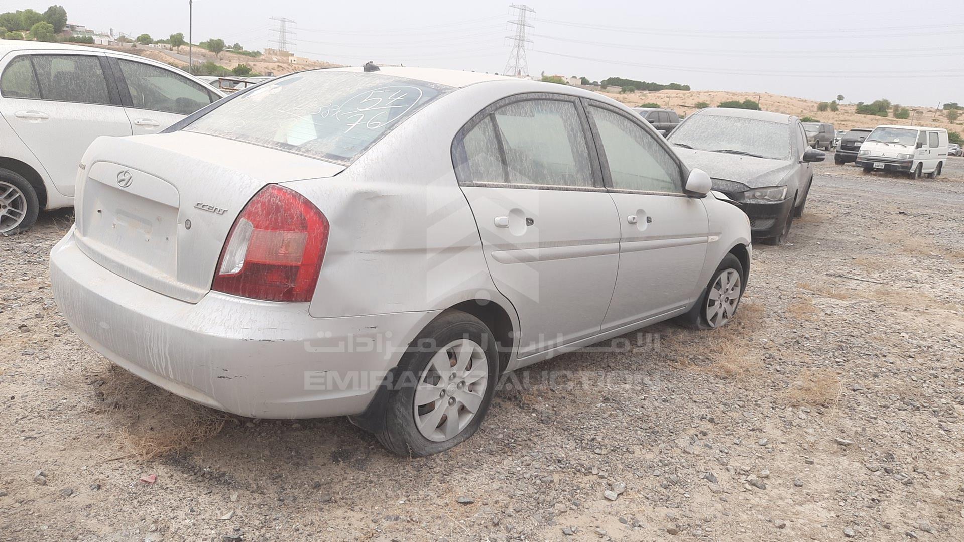 2010 HYUNDAI ACCENT VIN: KMHCM41A1AU449161