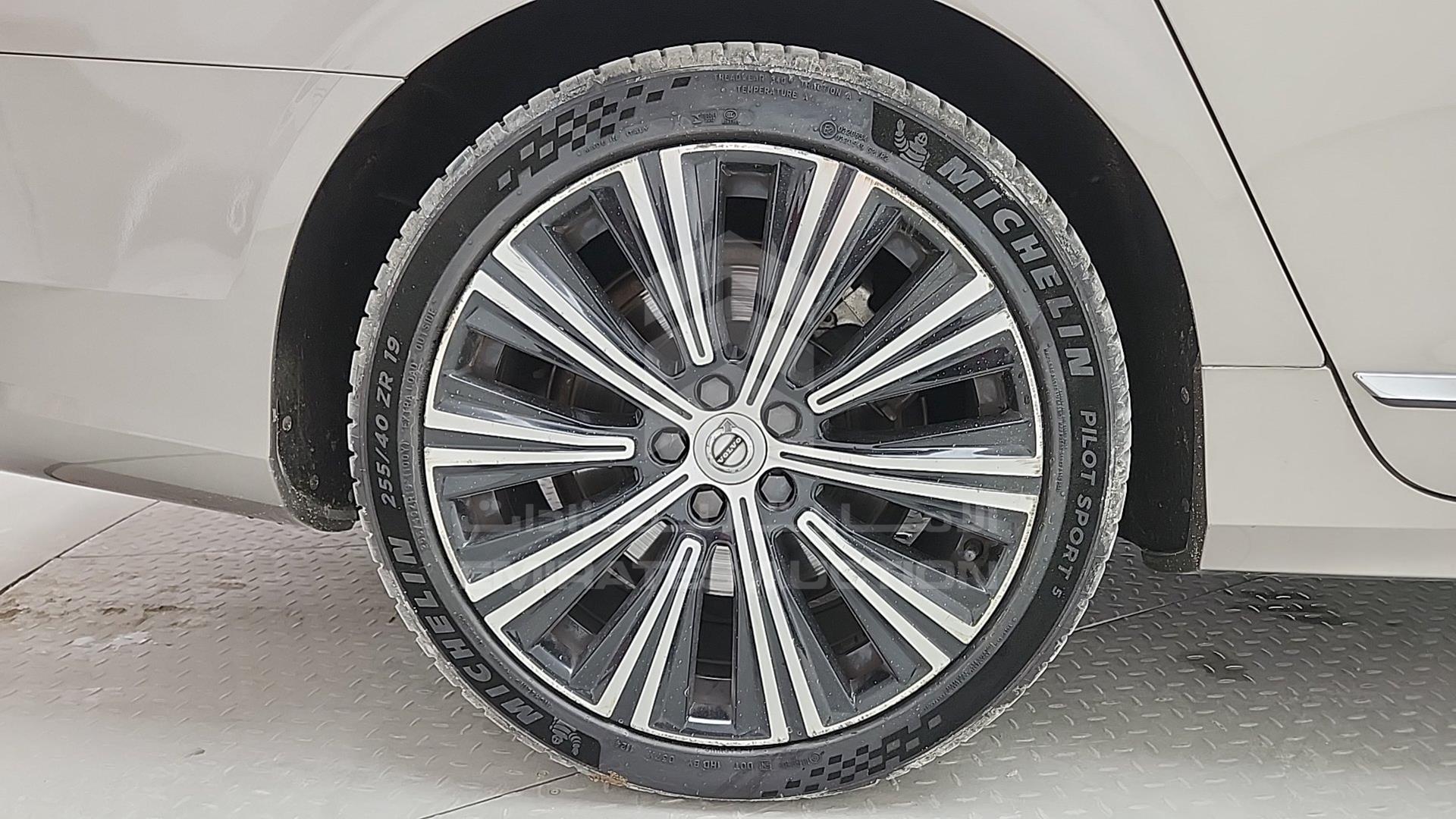 2021 VOLVO S 90 VIN: LVYA2APS3MP097857