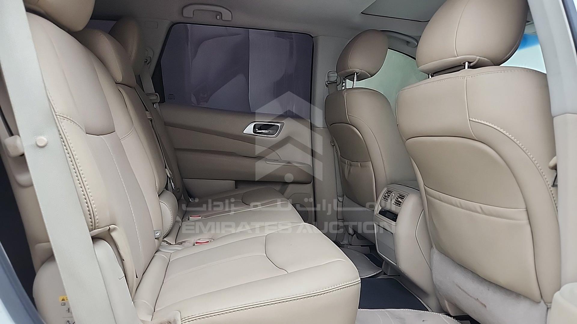 2015 NISSAN PATHFINDER VIN: 5N1AR2M52FC629449