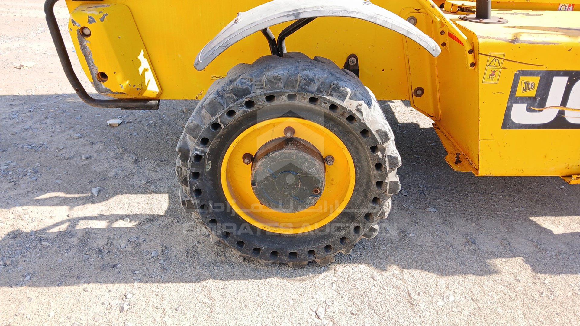 2015 JCB 530-110 VIN: HARP6995301100001
