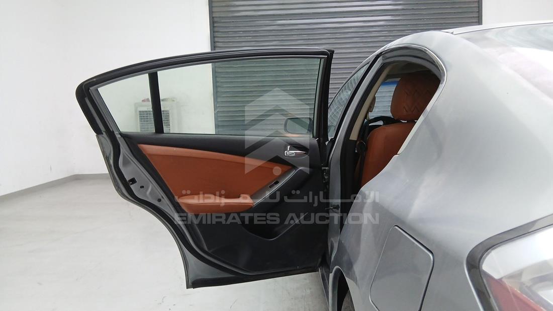 نيسان التيما 2009 — الباب الخلفي الأيسر — صورة 23