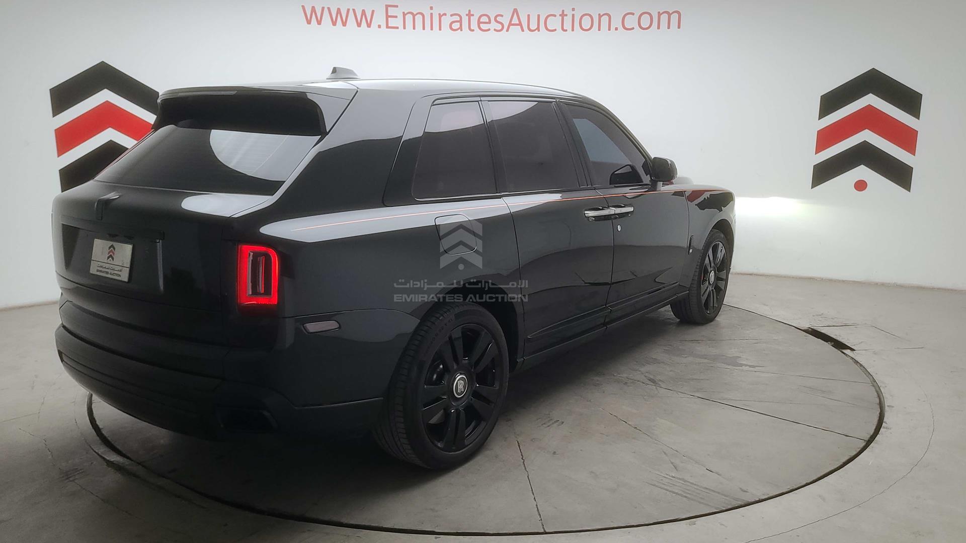 2019 ROLLS-ROYCE CULLINAN VIN: SCA689X06KU109627