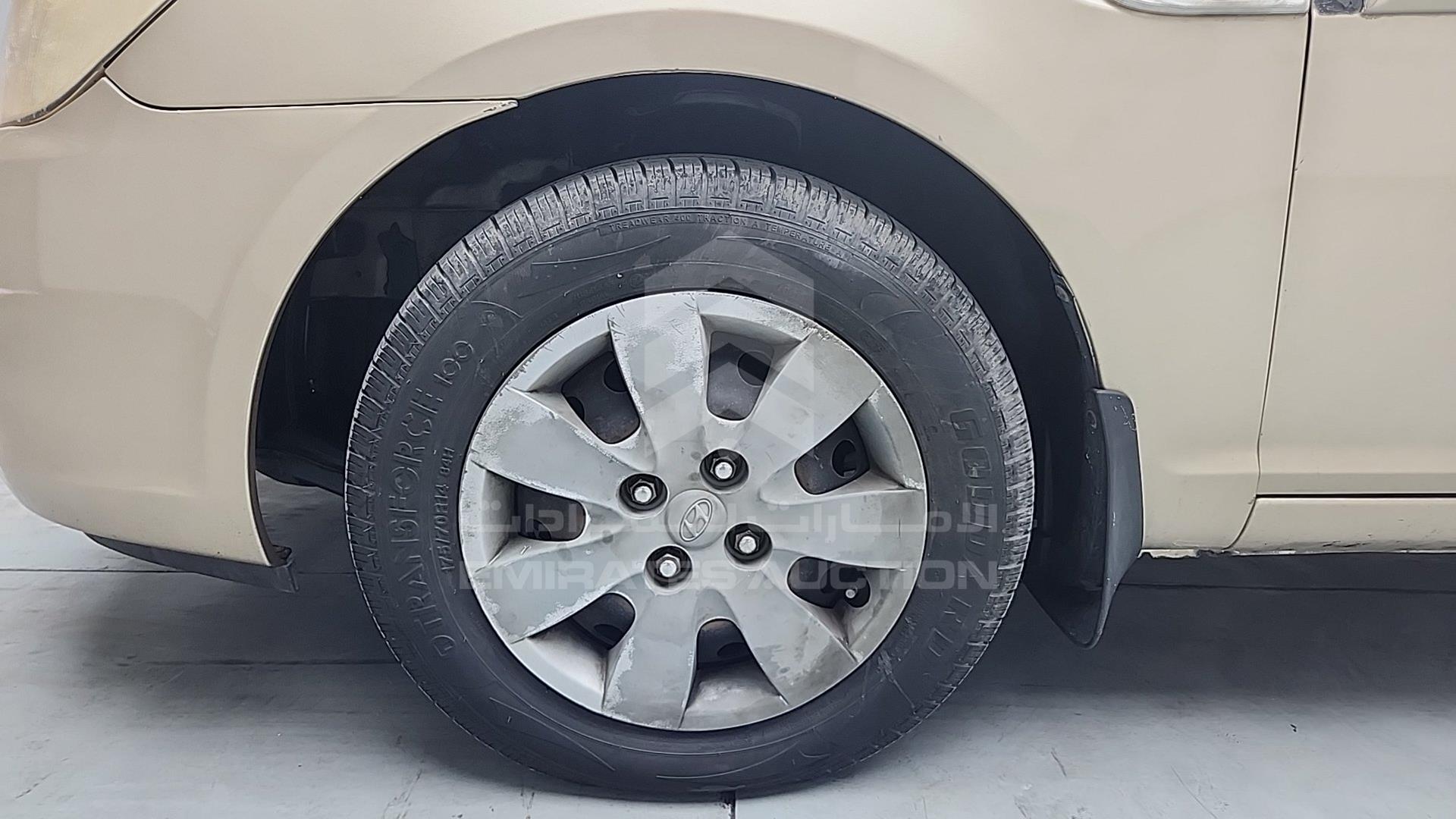 2008 HYUNDAI ACCENT VIN: KMHCM41A48U227529
