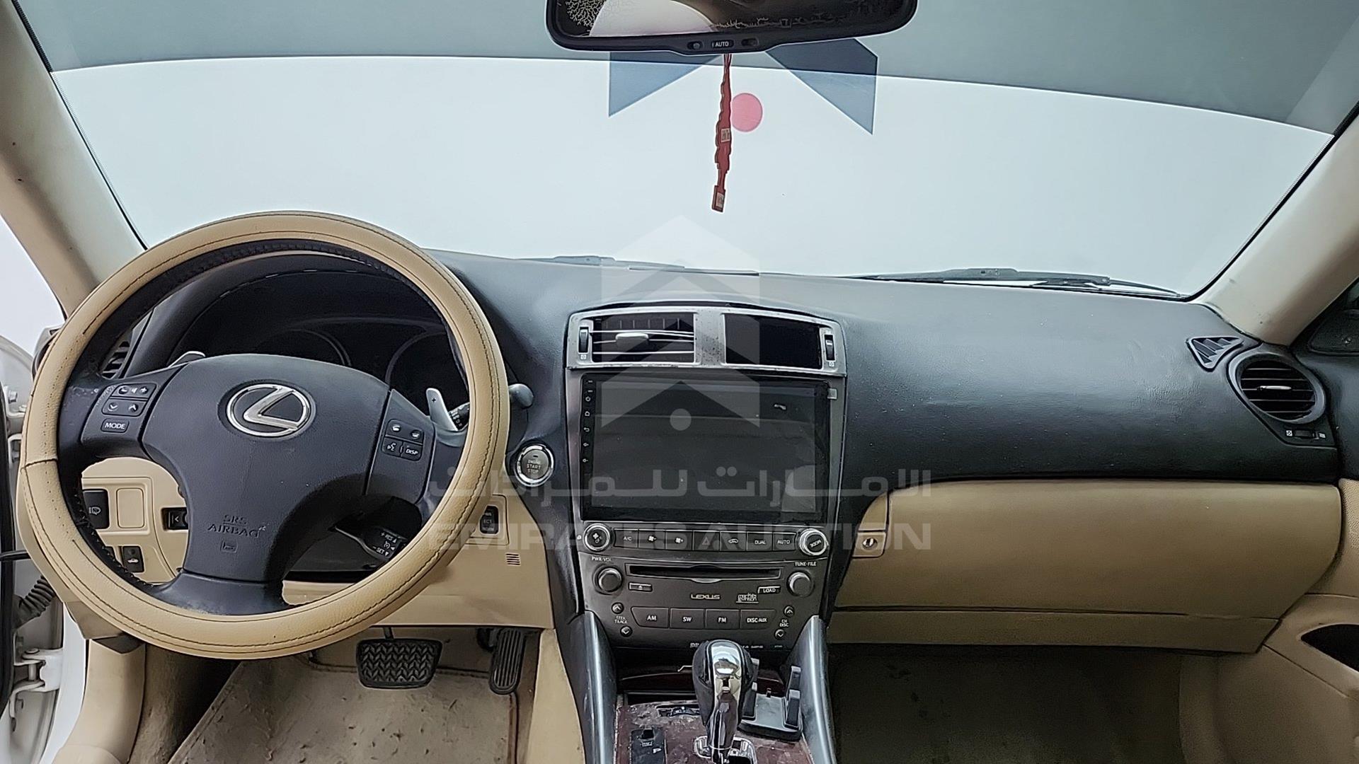 2007 LEXUS --- VIN: JTHBG262X72001369