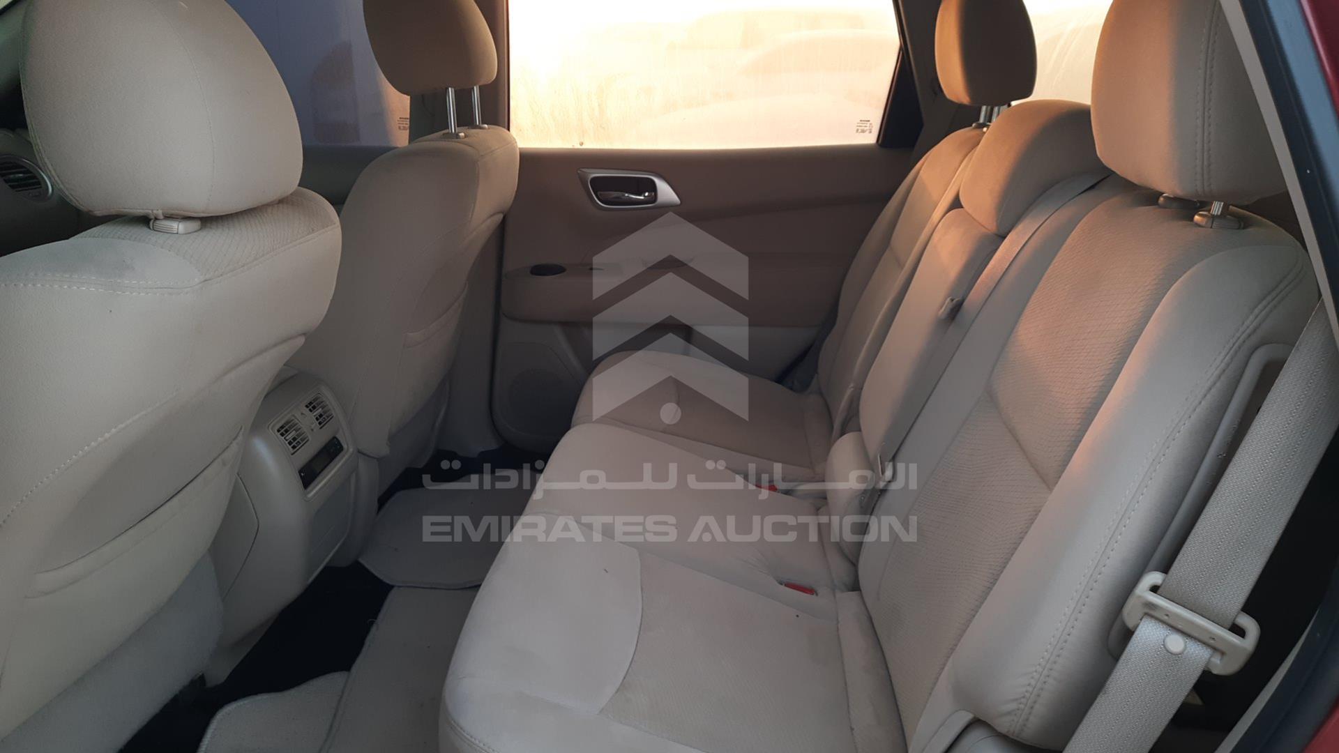 2016 NISSAN PATHFINDER VIN: 5N1AR2M50GC640175