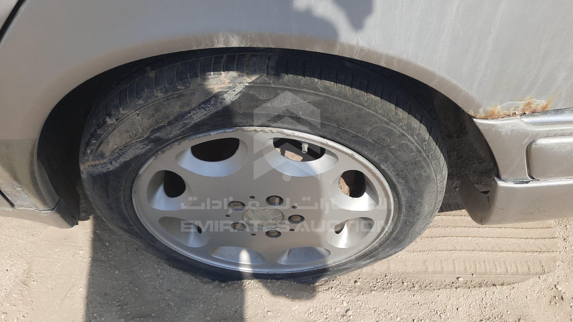 1998 MERCEDES E 320 VIN: WDB2100821X007897