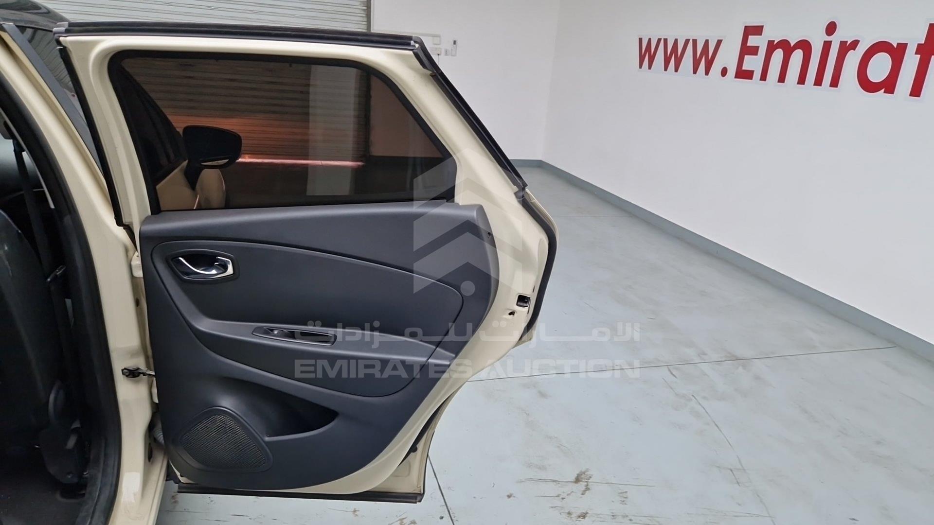 2017 RENAULT CAPTUR VIN: VF12RRJR0HW536373