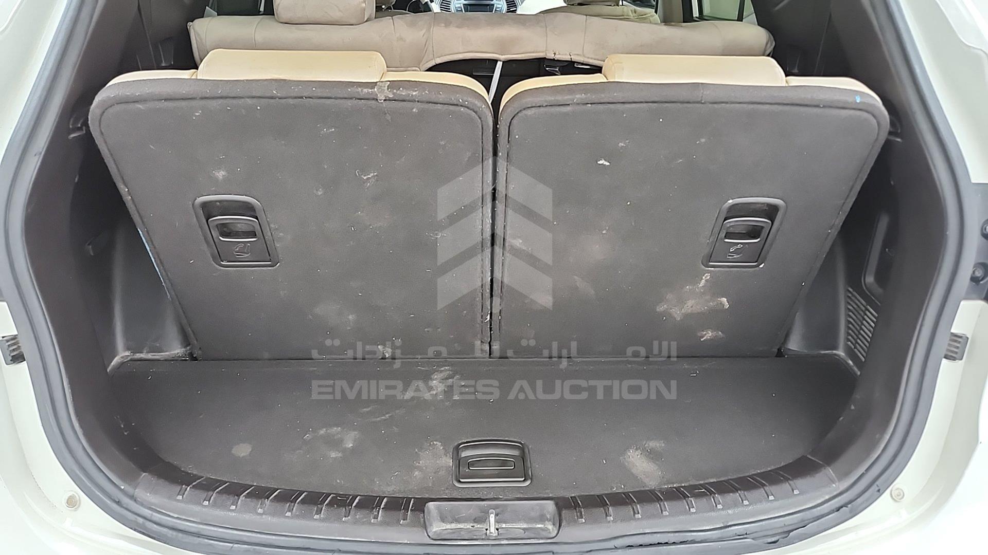 2016 HYUNDAI SANTA FE VIN: KMHSU81E7GU467114