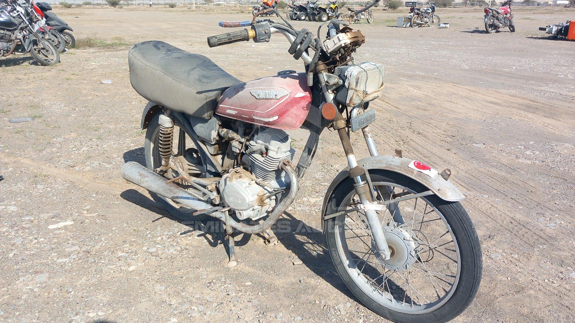 0 MTR MOTORBIKE VIN: LMHPCJL77C0800079