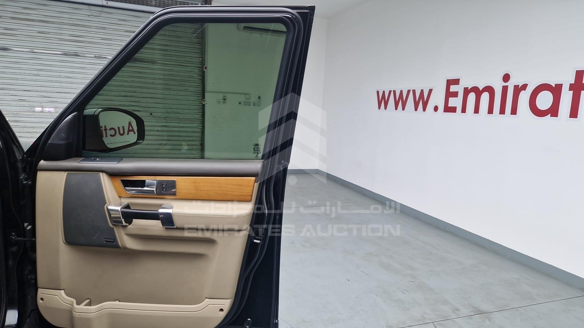 2015 LAND ROVER LR4 VIN: SALLAAAV6FA740368