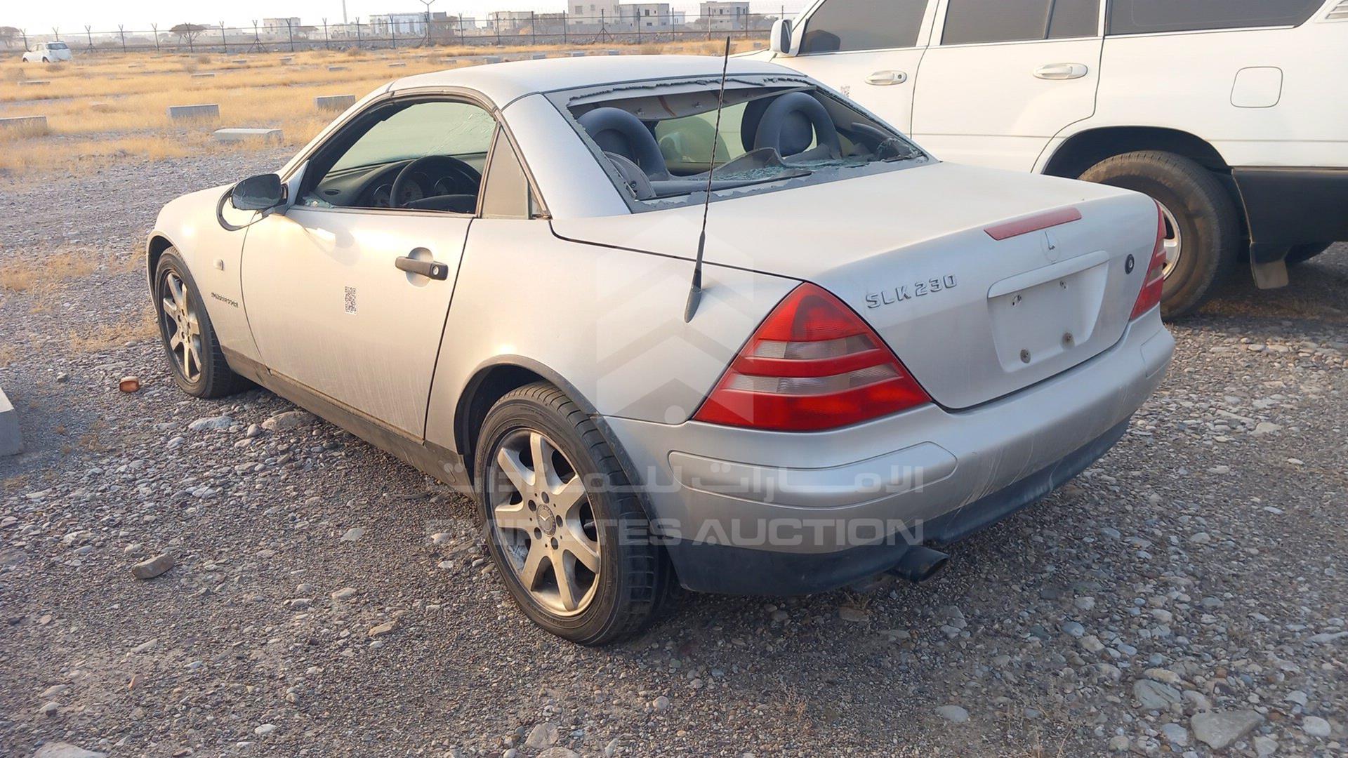 2000 MERCEDES CLK 230 VIN: WDB1704471F138252