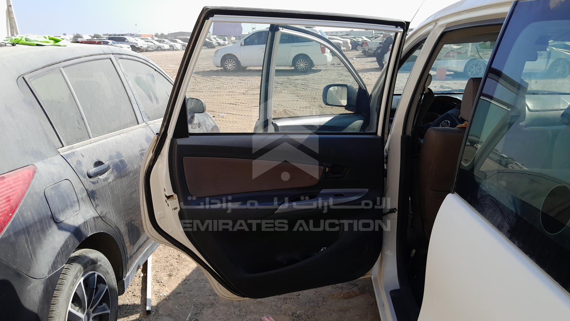 2016 TOYOTA AVANZA VIN: MHKMF53F0GK008407