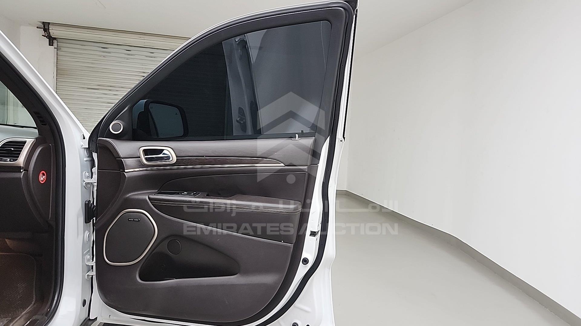 2015 JEEP GRAND CHEROKEE VIN: 1C4RJFJT6FC666528
