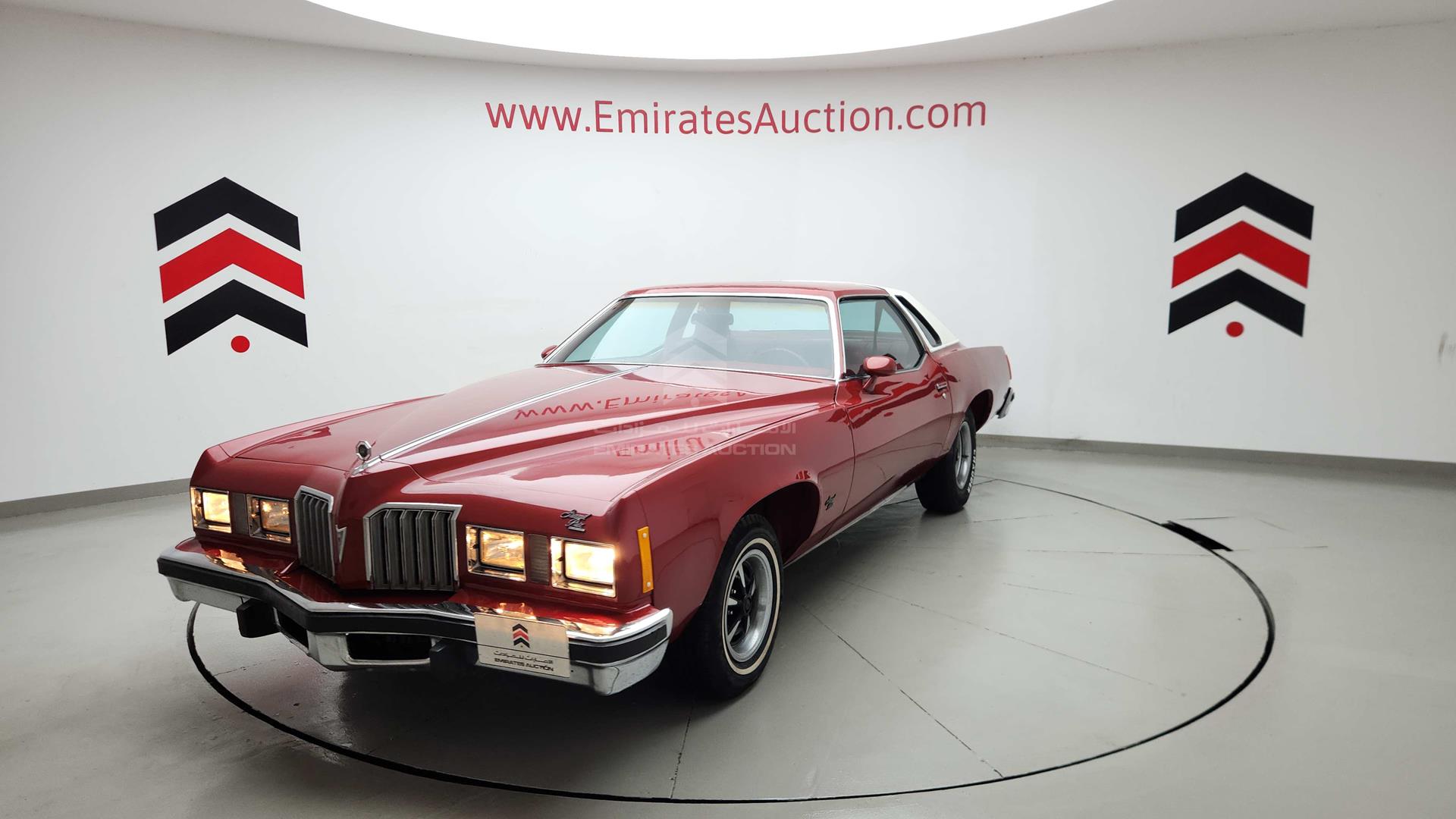 1977 PONTIAC GRAND PRIX VIN: 2J57Y7A197595