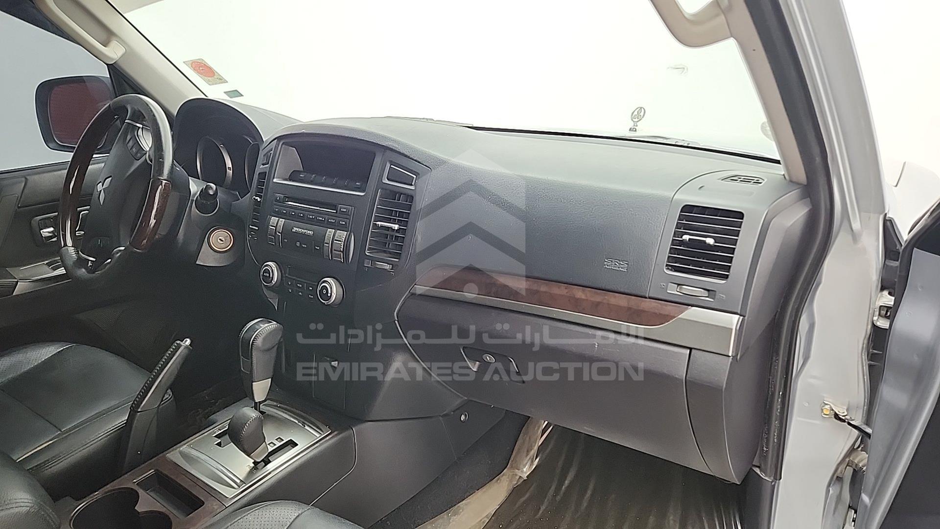 2012 MITSUBISHI PAJERO VIN: JMYLRV95WCJ703378