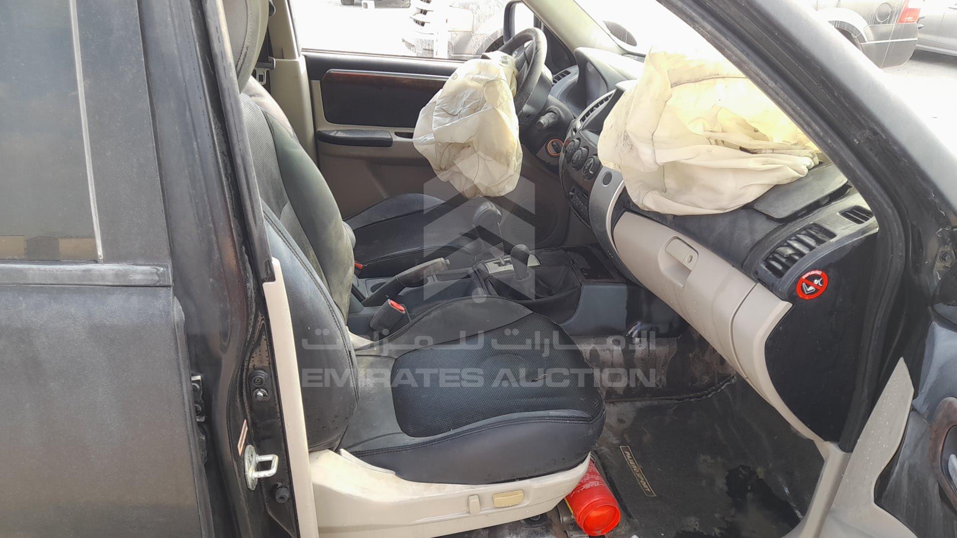 2011 MITSUBISHI PAJERO SPORT VIN: MMEMU71N9BF007857