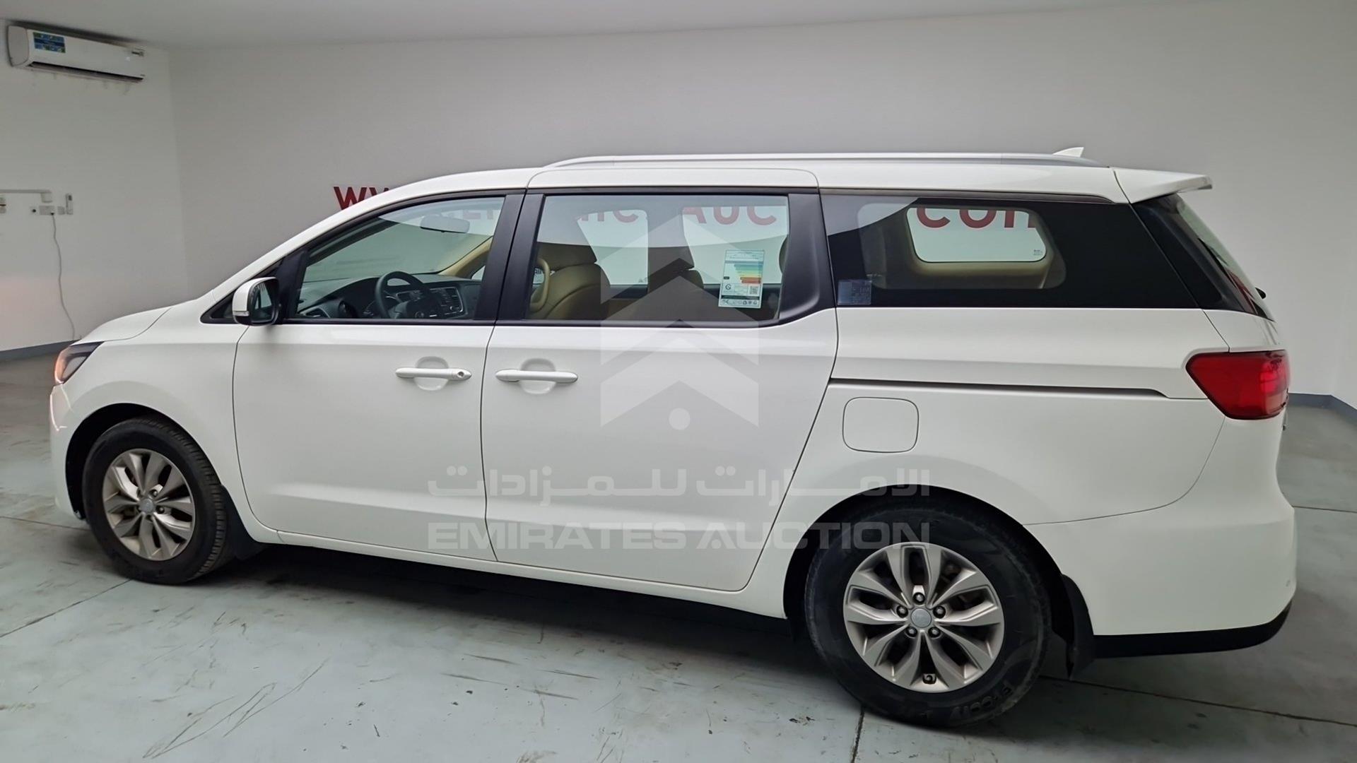 2019 KIA CARNIVAL VIN: KNAMB8121K6545261