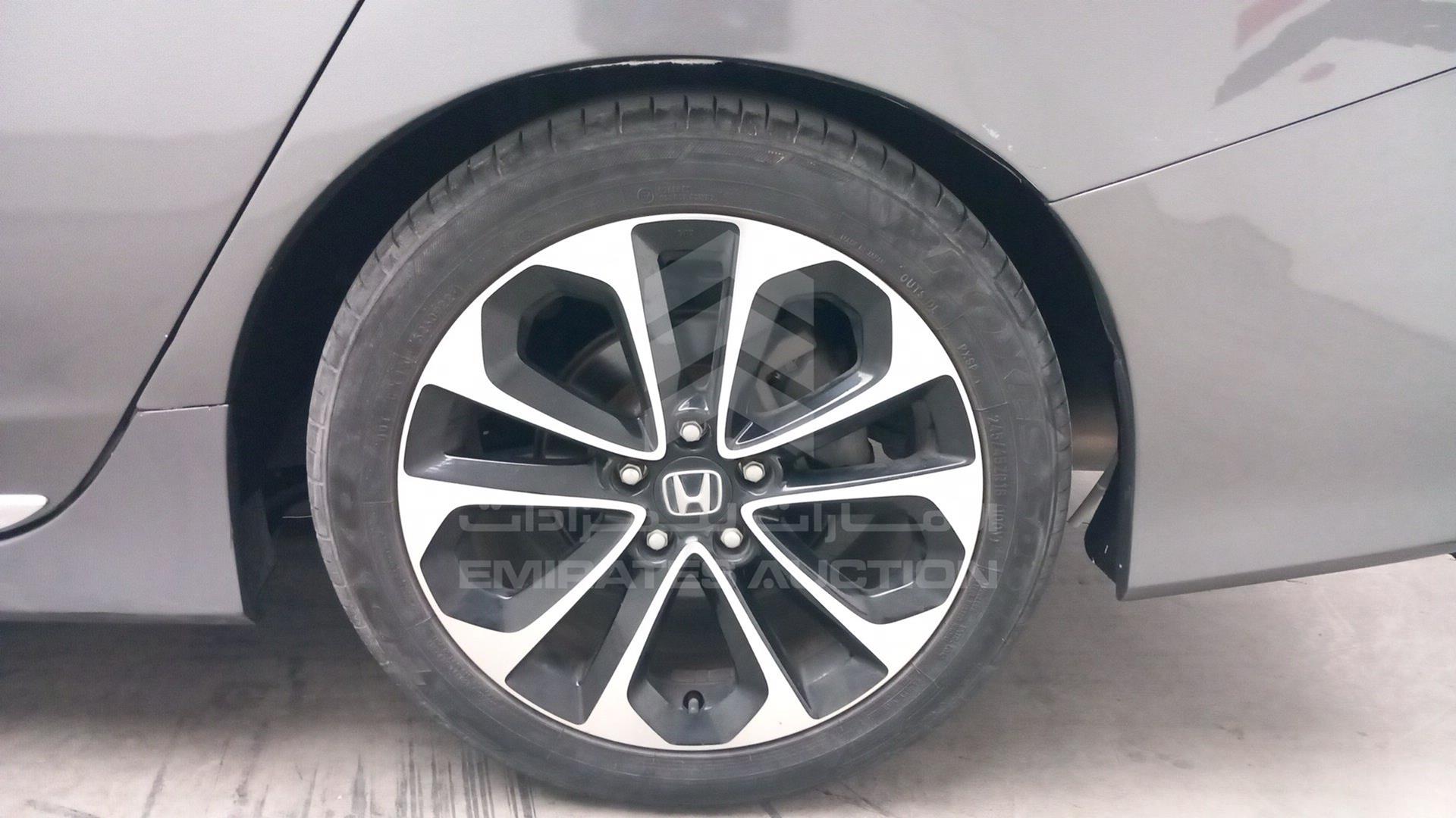 2016 HONDA ACCORD VIN: LUCCR3643G3400962