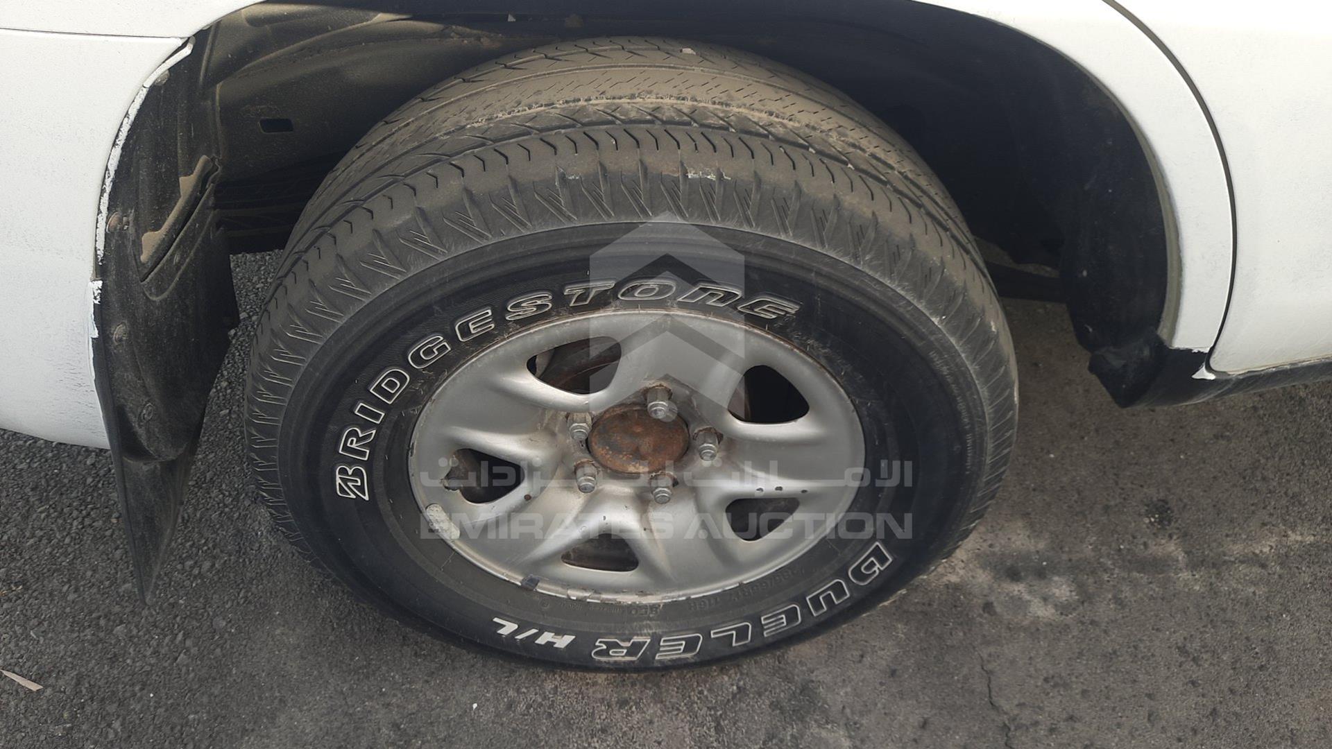 2011 TOYOTA LAND CRUISER VIN: JTMDU09J8B4044518