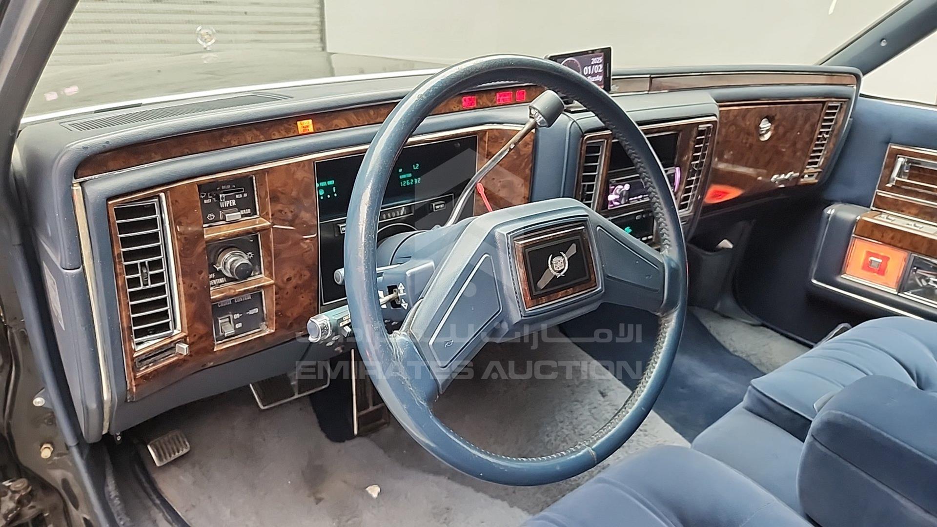 1992 CADILLAC BROUGHAM VIN: 1G6DW5473NR704705