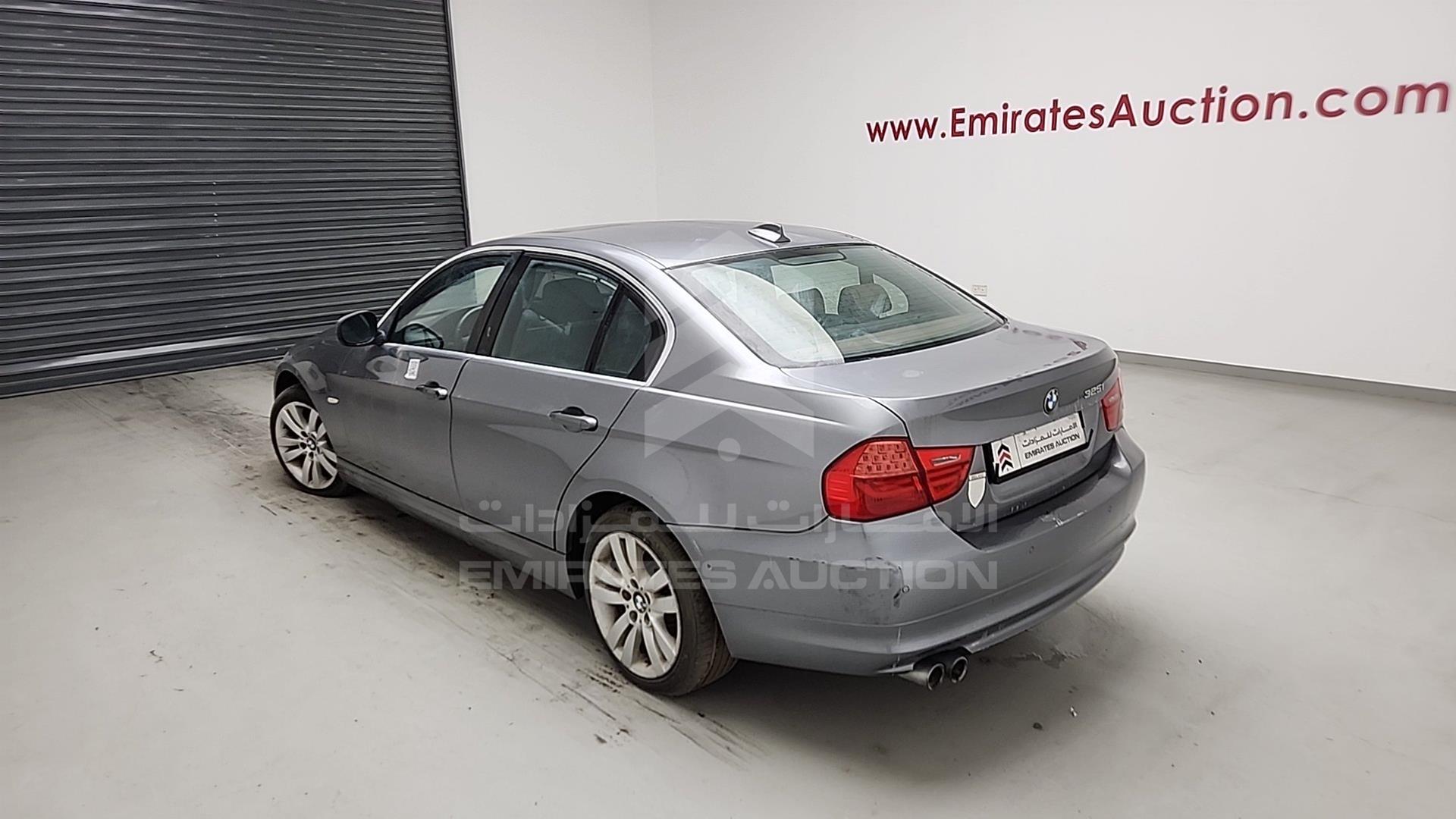 2009 BMW 325 VIN: WBAPH11019A167760