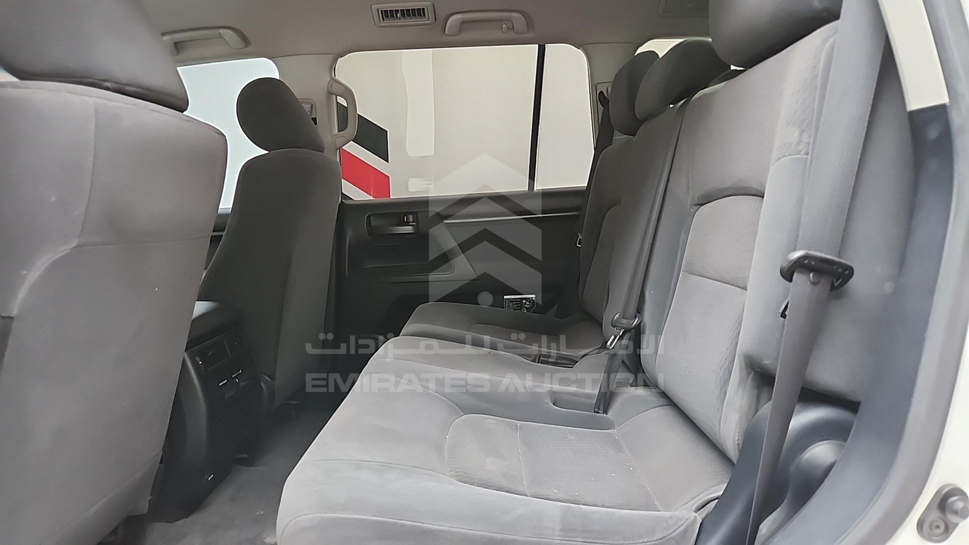 2015 TOYOTA LAND CRUISER VIN: JTMHU09JXF5098016