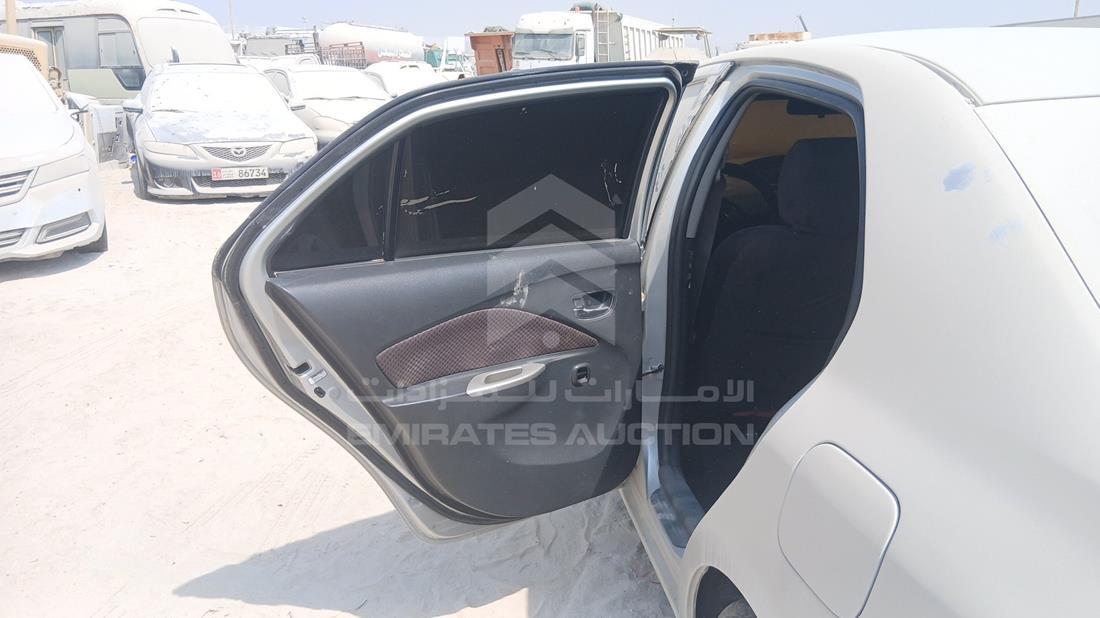 تويوتا ياريس 2008 — الباب الخلفي الأيسر — صورة 18