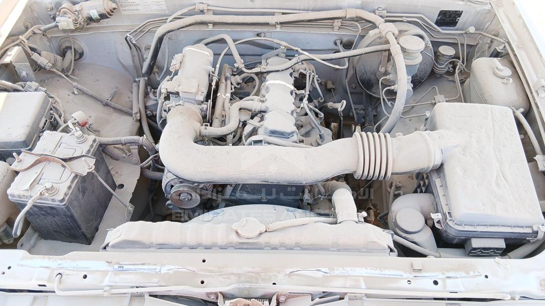 2000 Isuzu KB — Engine Bay — Photo 25