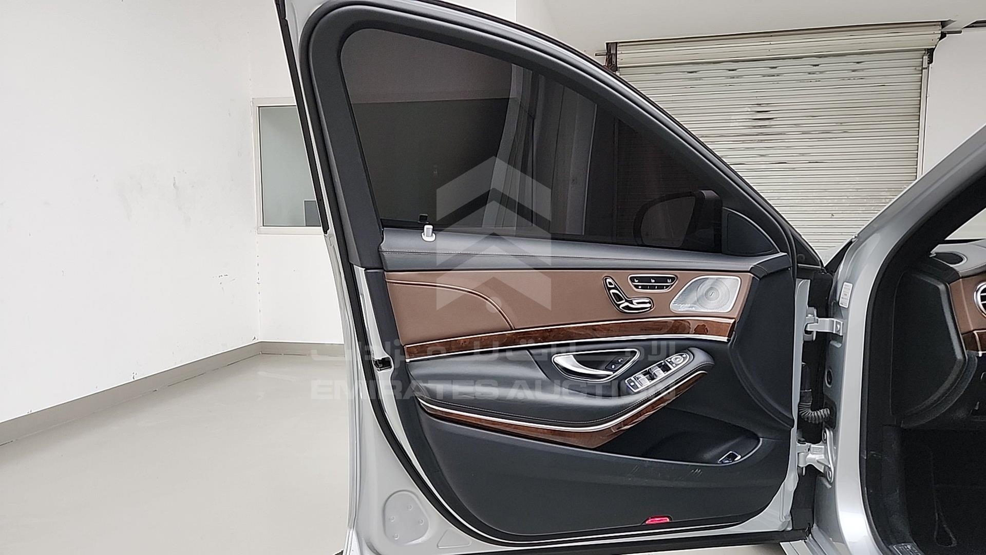 2016 MERCEDES S 500 VIN: WDDUG8CB3GA203371