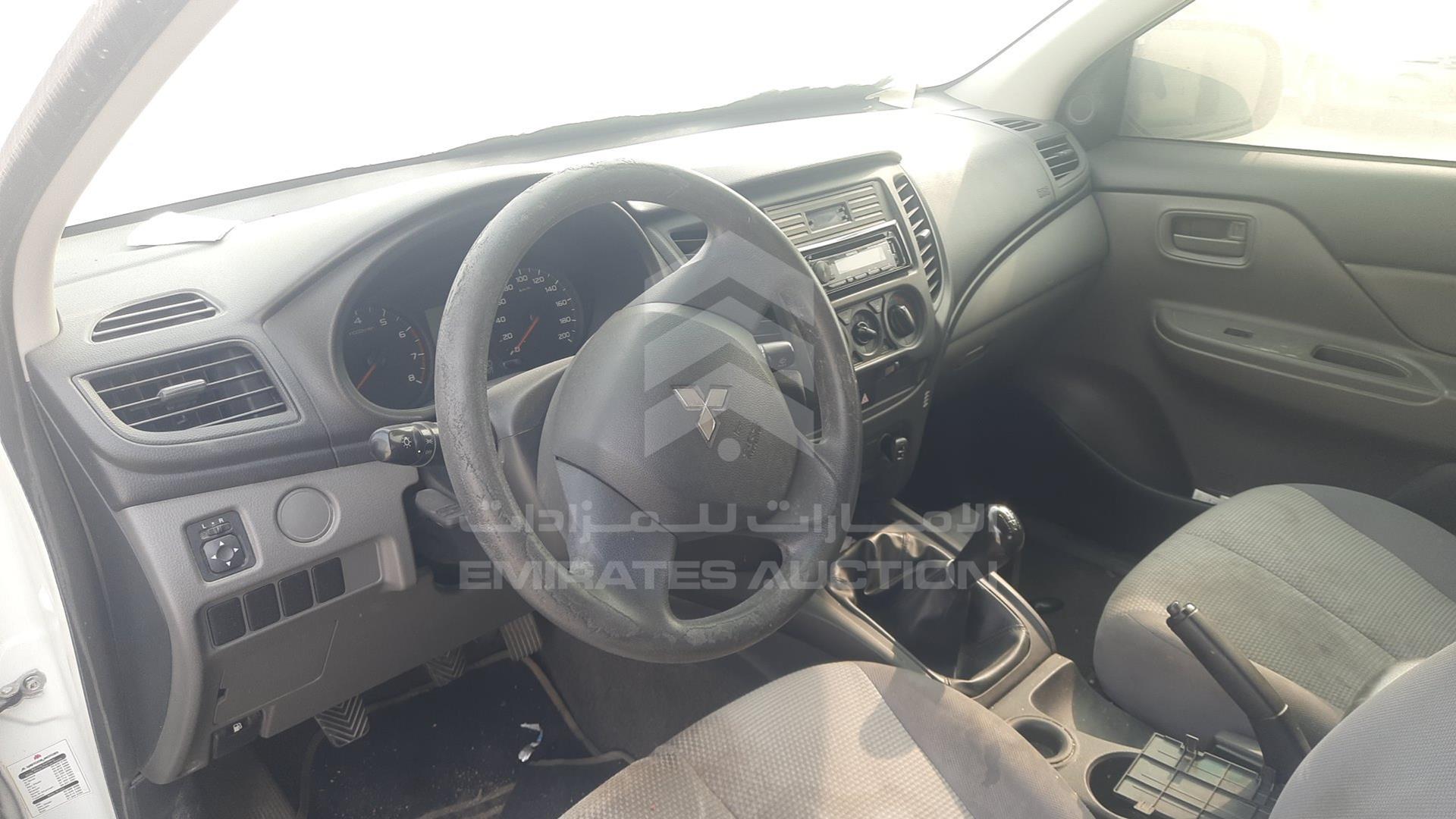 2016 MITSUBISHI L 200 VIN: MMBJNKJ40GH007782